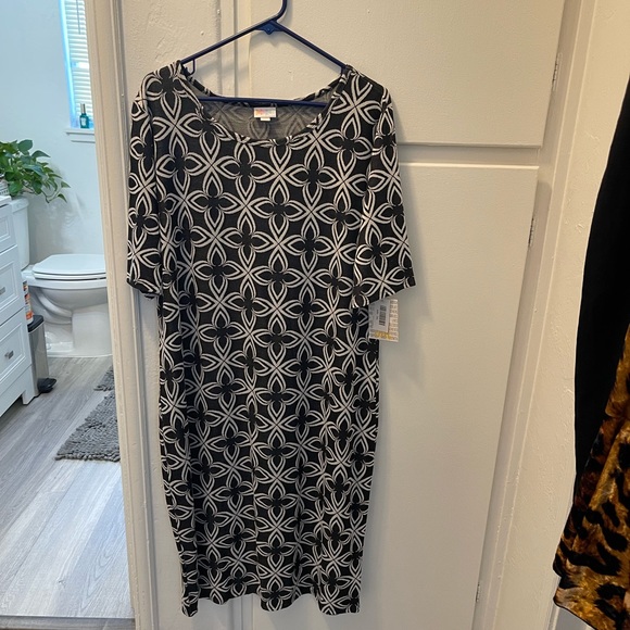 LuLaRoe Julia Dress - Picture 1 of 6